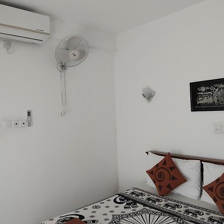 Kelum Homestay Kandy Dış mekan fotoğraf