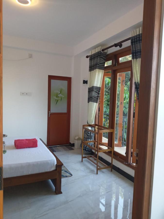 Kelum Homestay Kandy Dış mekan fotoğraf
