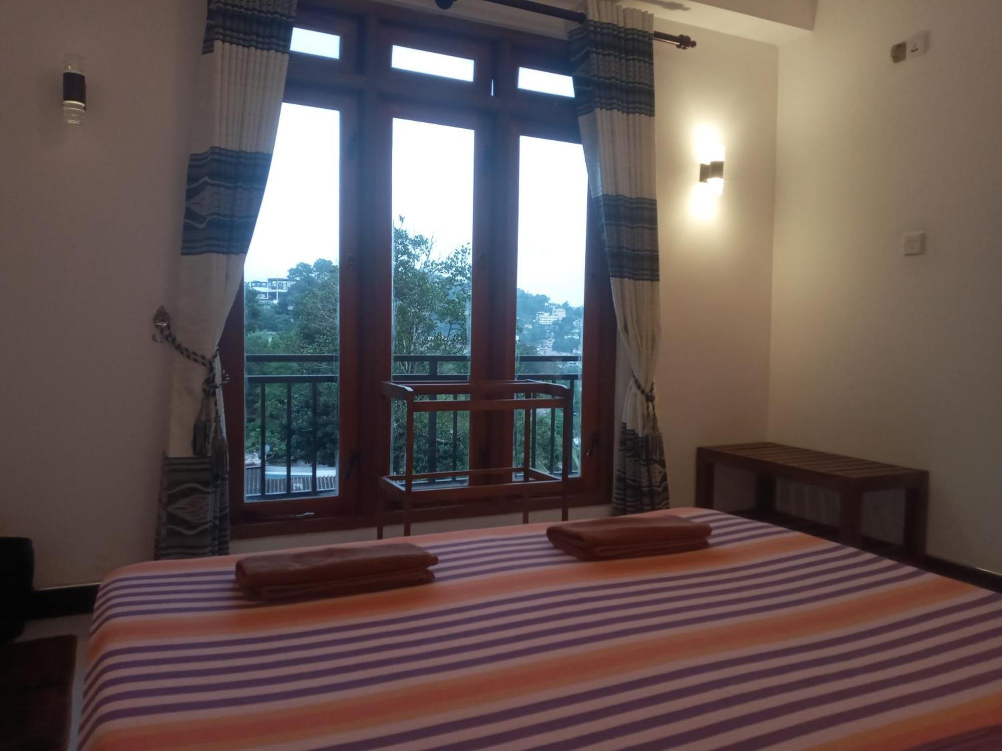 Kelum Homestay Kandy Dış mekan fotoğraf