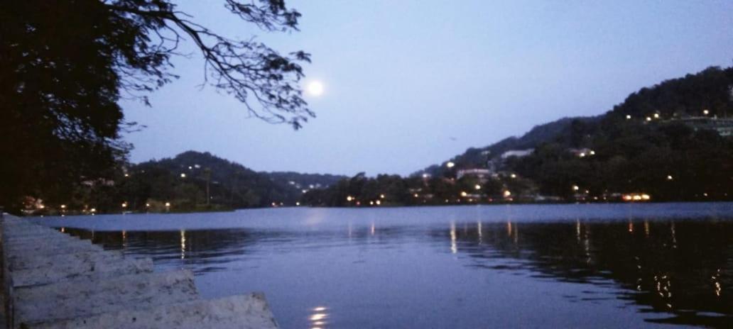 Kelum Homestay Kandy Dış mekan fotoğraf