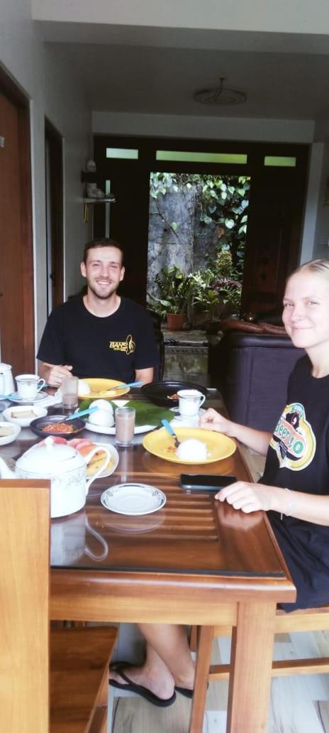 Kelum Homestay Kandy Dış mekan fotoğraf