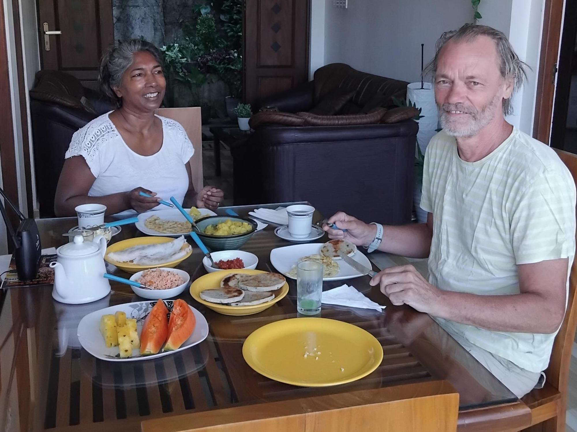 Kelum Homestay Kandy Dış mekan fotoğraf