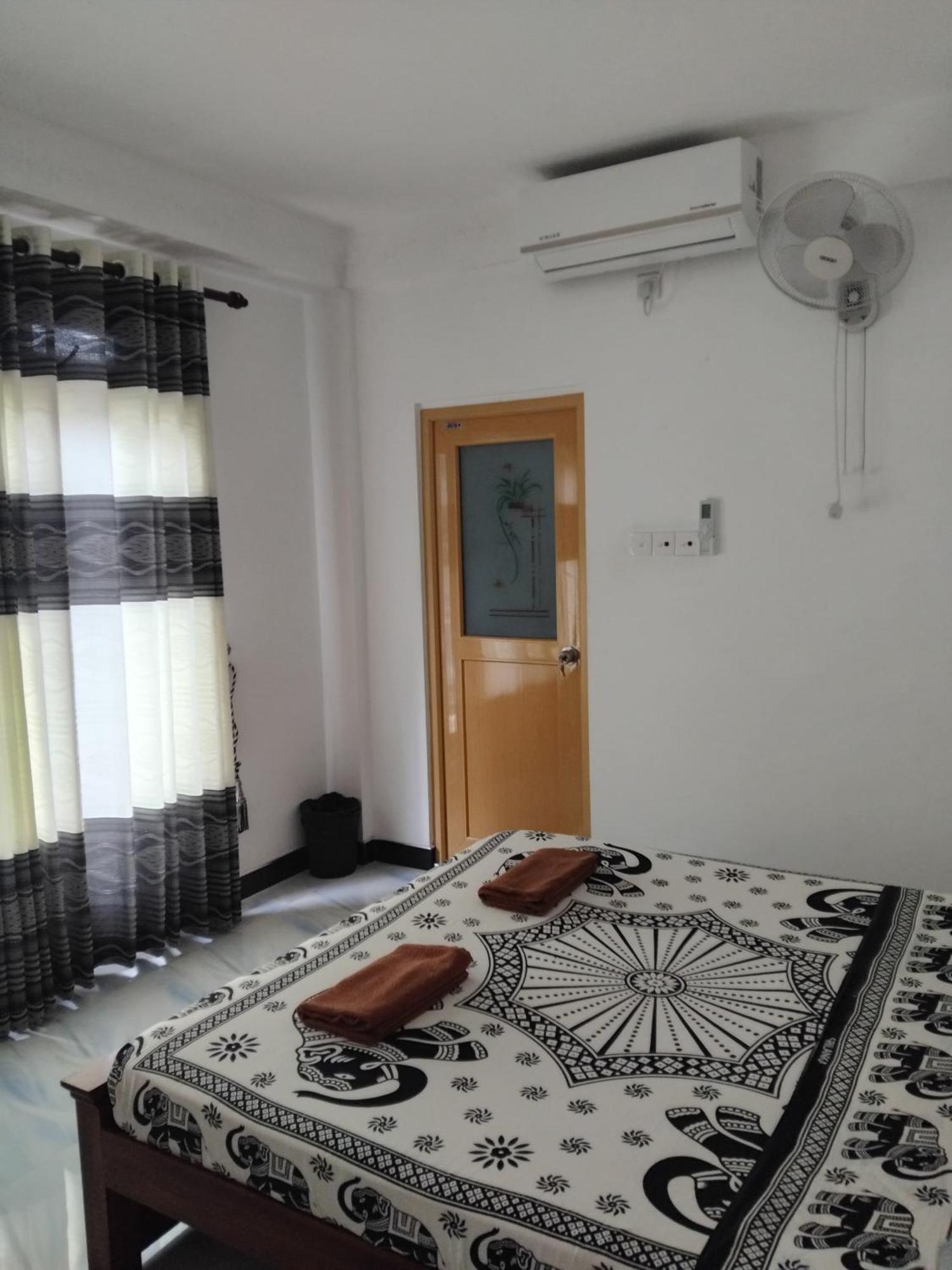 Kelum Homestay Kandy Dış mekan fotoğraf