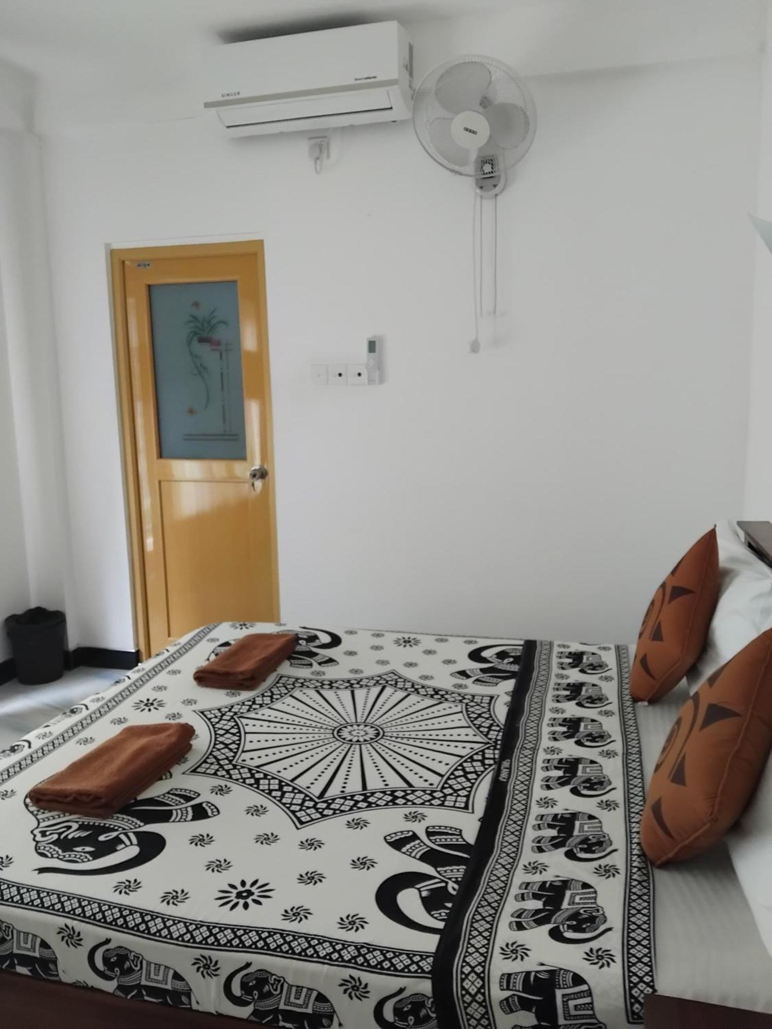 Kelum Homestay Kandy Dış mekan fotoğraf