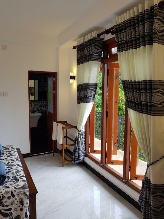 Kelum Homestay Kandy Dış mekan fotoğraf